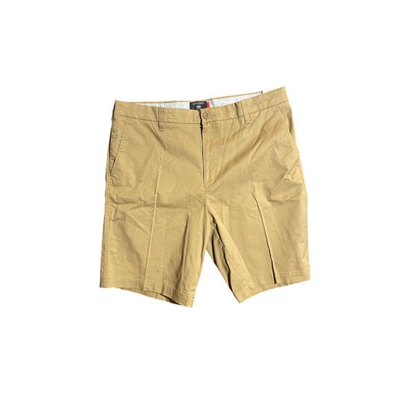NWT Dockers Ultimate Short Size 36 Khaki Color (pallet dust on back, will wash) - Picture 1 of 2